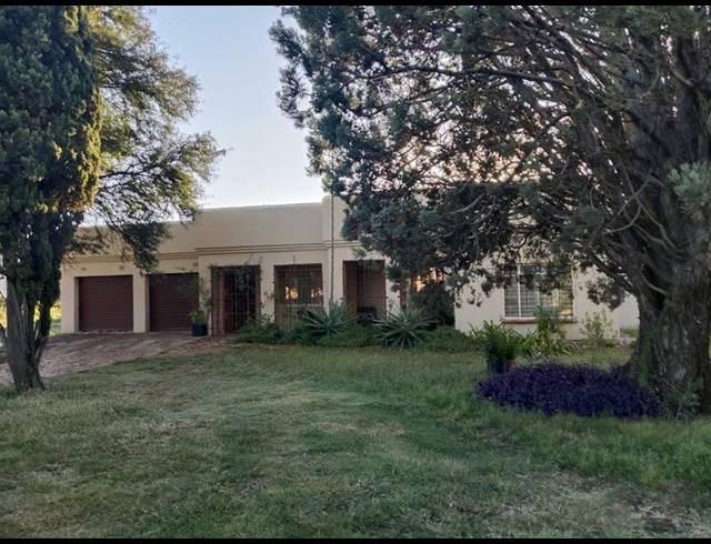 3 BEDROOM HOUSE FOR SALE IN WALKERVILLE CENTRAL